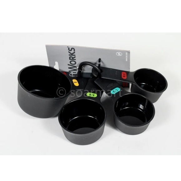 NWT OXO SoftWorks Plastic Measuring Cups, 4-Piece - Picture 3 of 4
